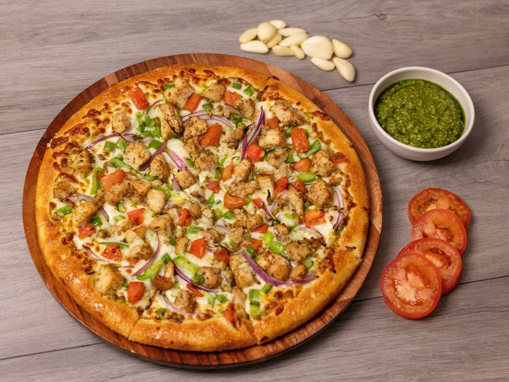 Medium Halal Pesto Chicken Pizza
