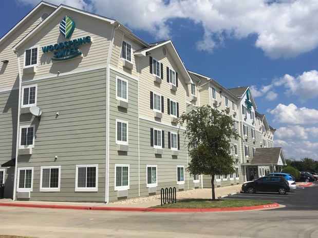 Images WoodSpring Suites Council Bluffs