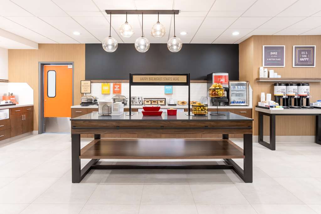 Hampton Inn & Suites Santa Rosa Sonoma Wine Country Image