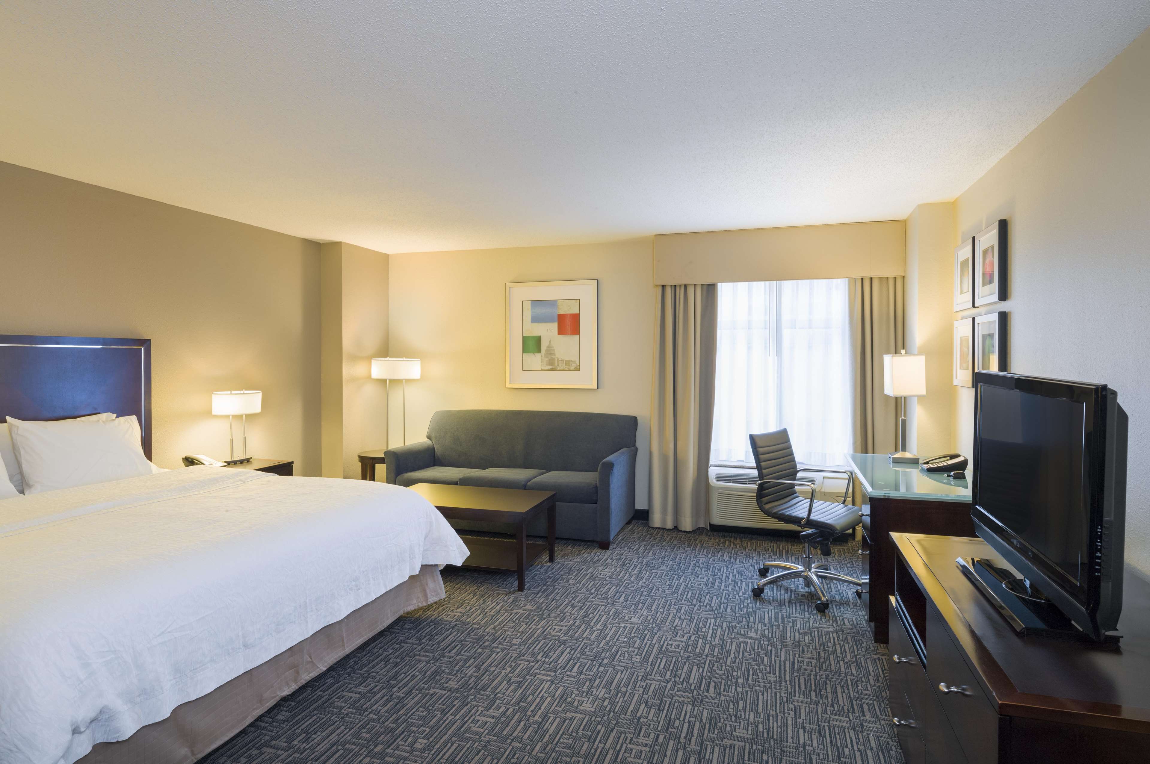 Hampton Inn Washington-Downtown-Convention Center Photo