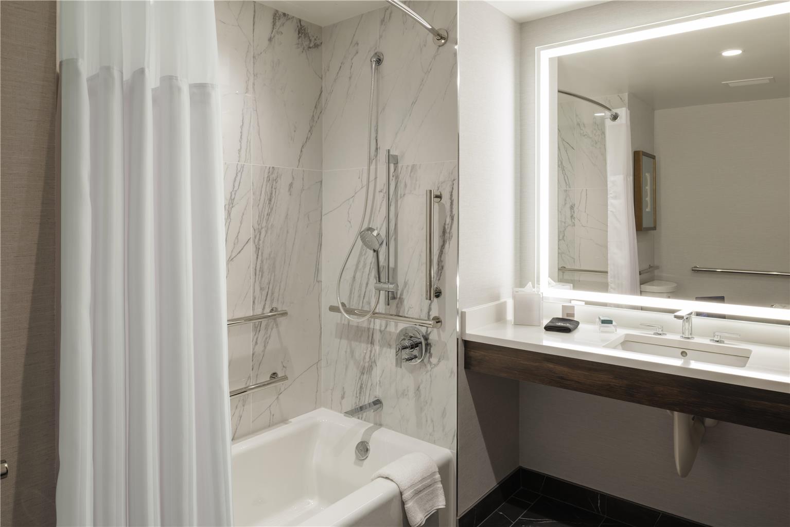 Hilton Arlington Rosslyn The Key Image