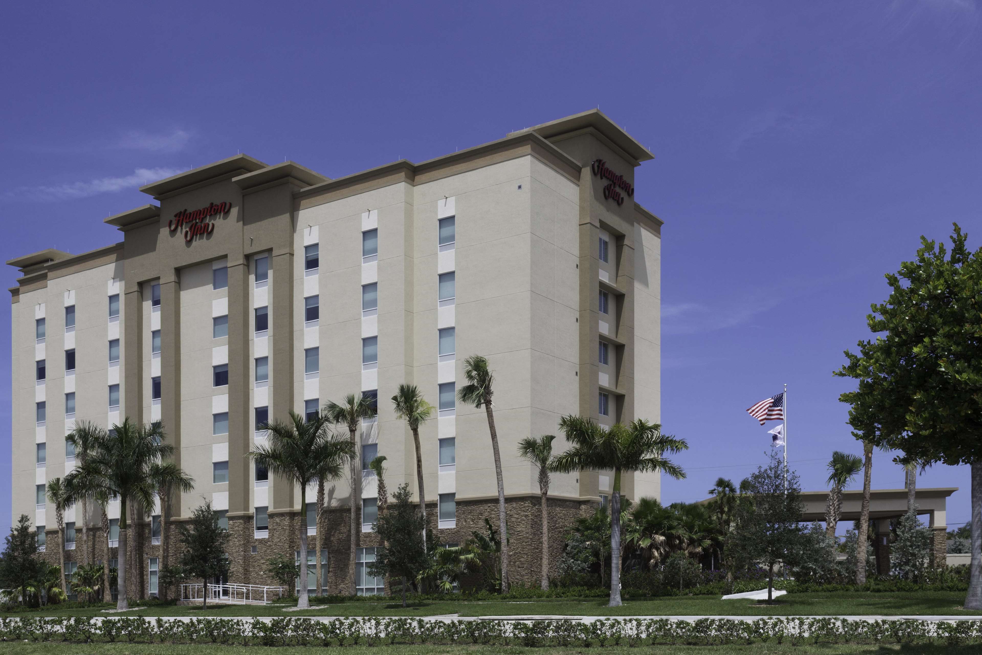 Hampton Inn Fort Lauderdale Pompano Beach Photo