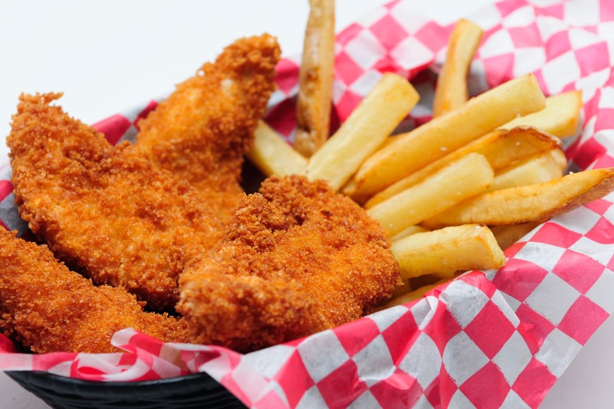 Chicken Basket (2x chicken strips, Fries, Juice Box)