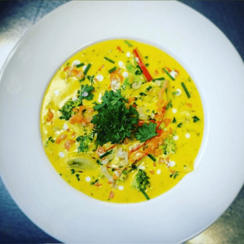 Mixed Subzi Coconut Curry W/Rice and Cranberry Naan