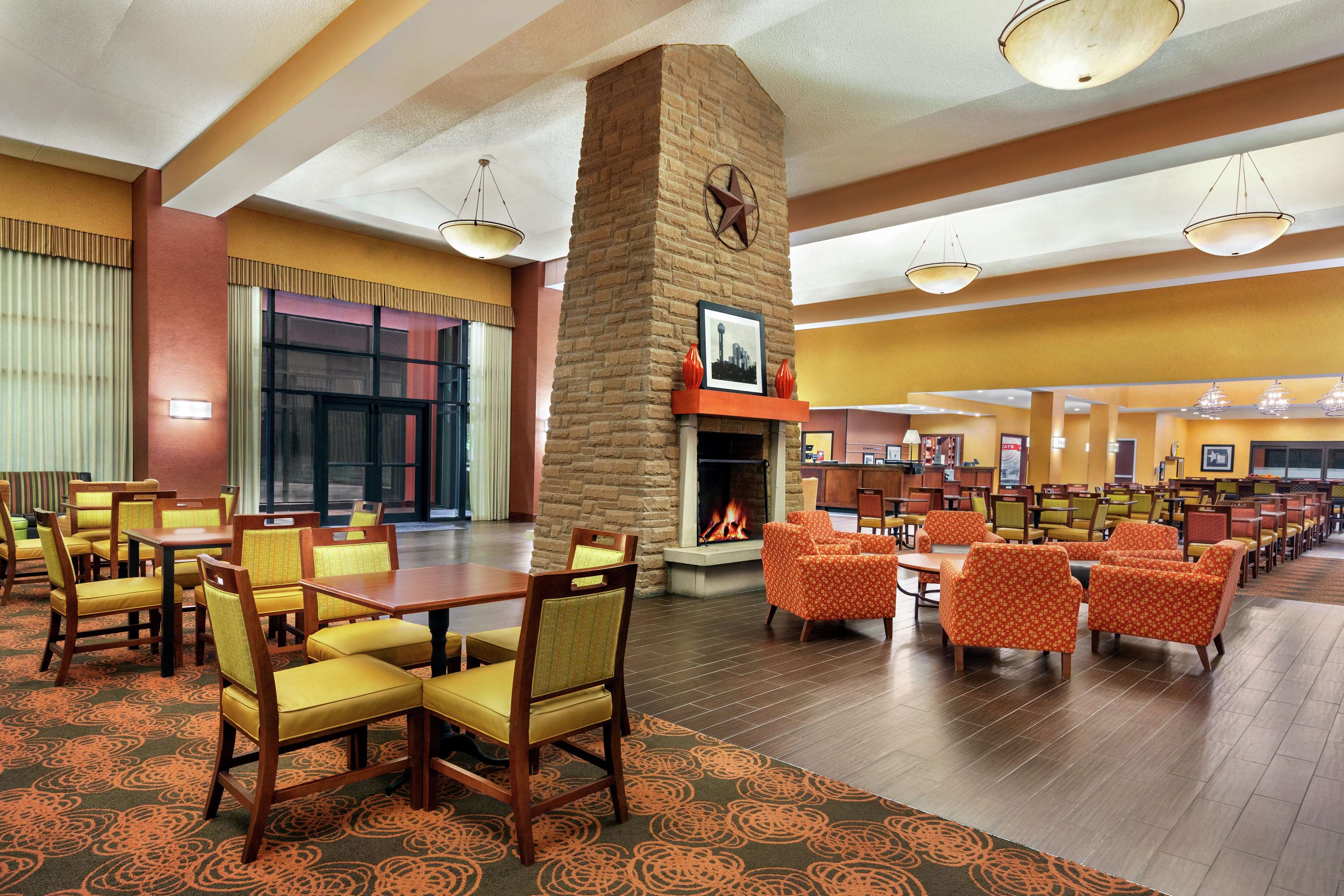 Hampton Inn & Suites Dallas-Mesquite Photo