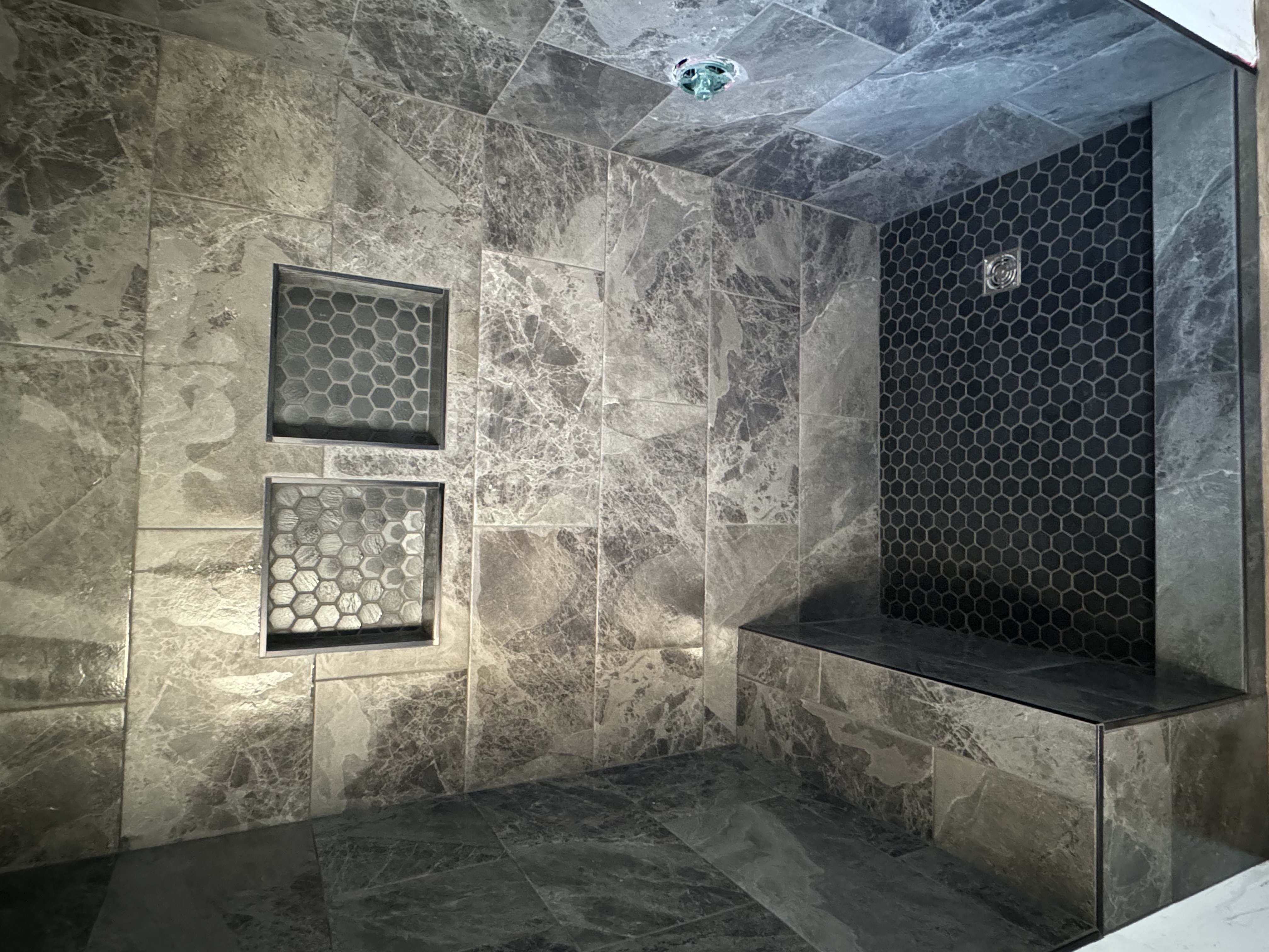 Dallia Floor & Wall Co. Image