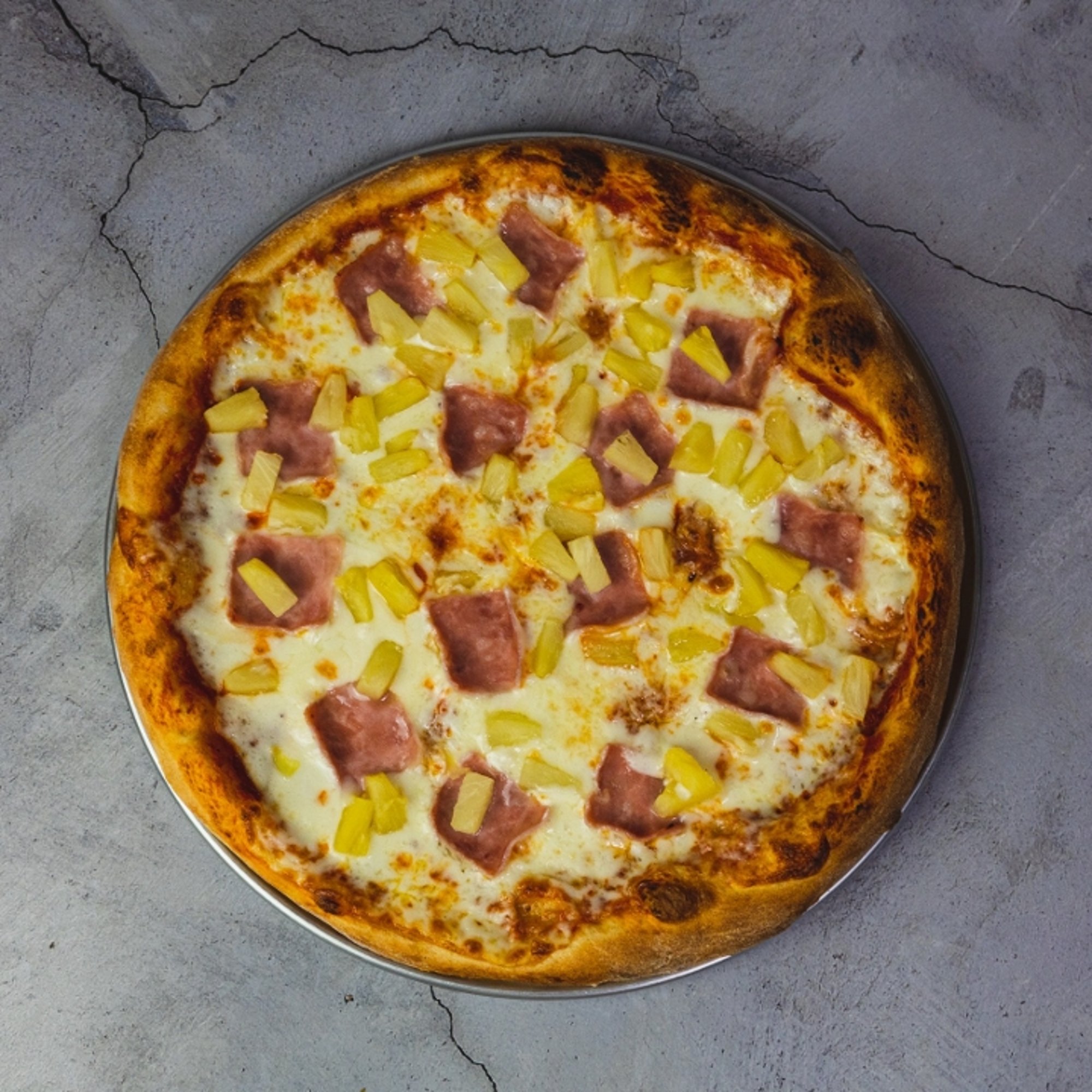 16" Hawaiian Dream Pizza