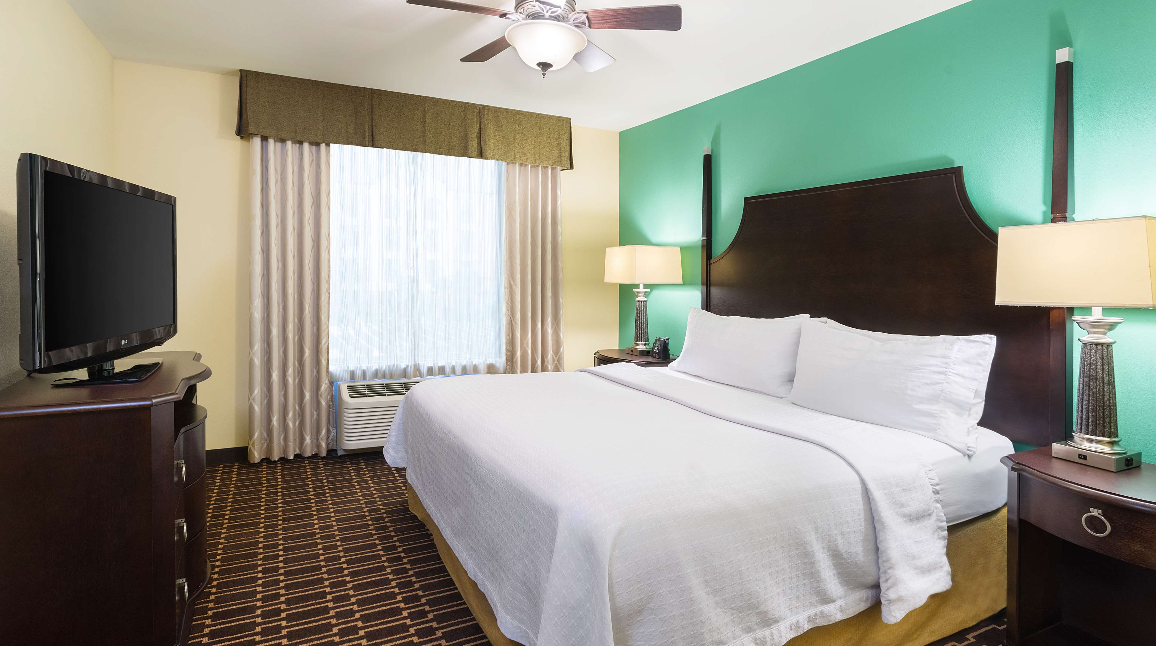 Guest room
