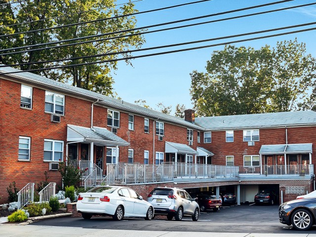 Joralemon Street Apartment Homes Photo