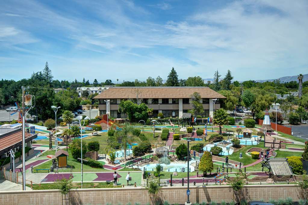 Hampton Inn & Suites Sunnyvale Silicon Valley Image