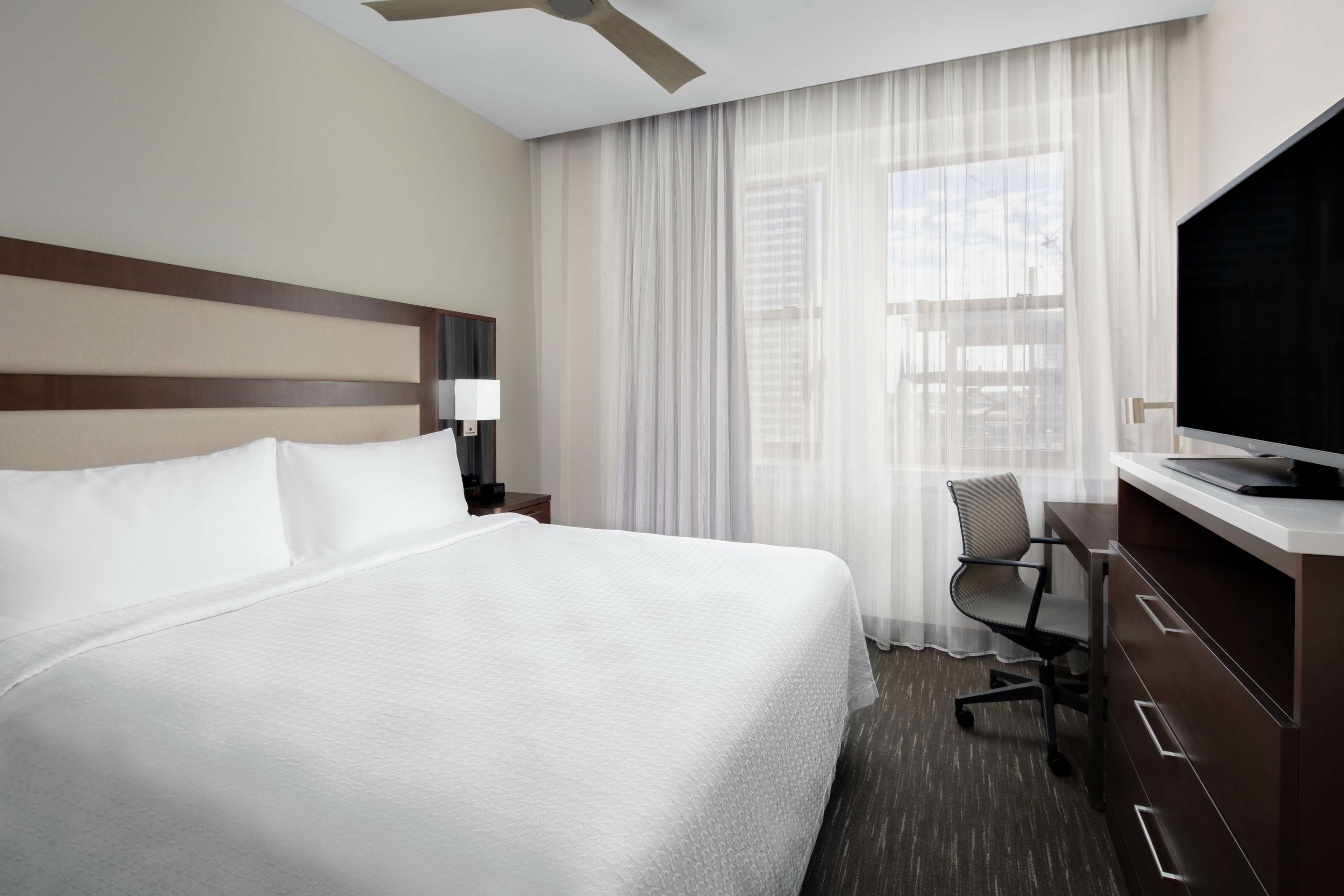 Homewood Suites by Hilton Nashville-Downtown Photo