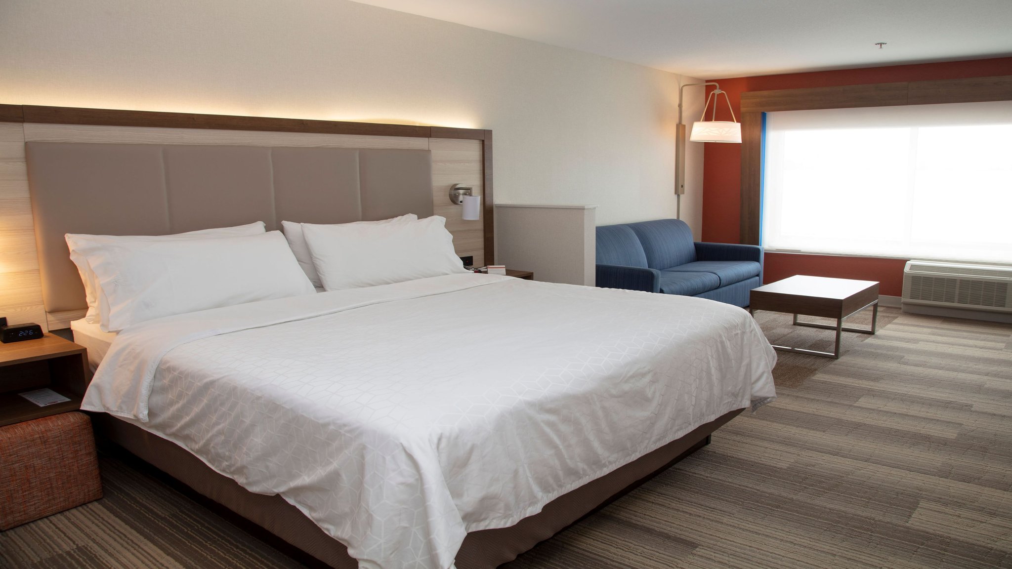 Holiday Inn Express & Suites Marion by IHG Image