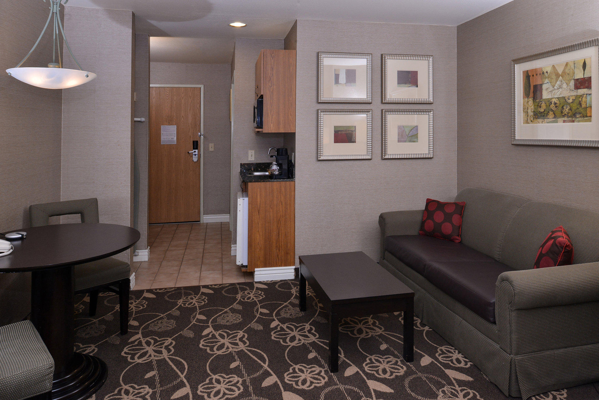 Holiday Inn Express & Suites Idaho Falls Photo