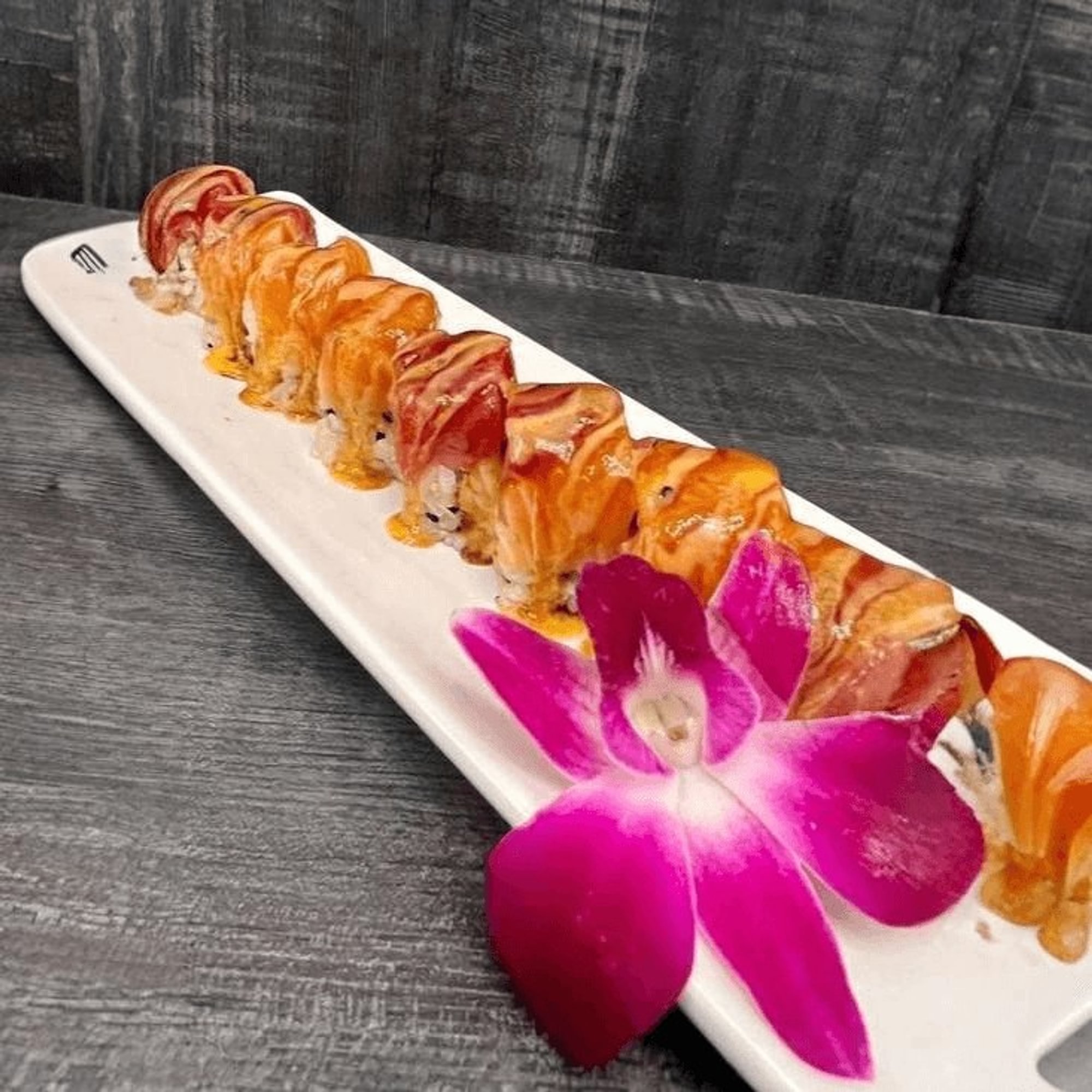 Sunrise Roll (8pc)