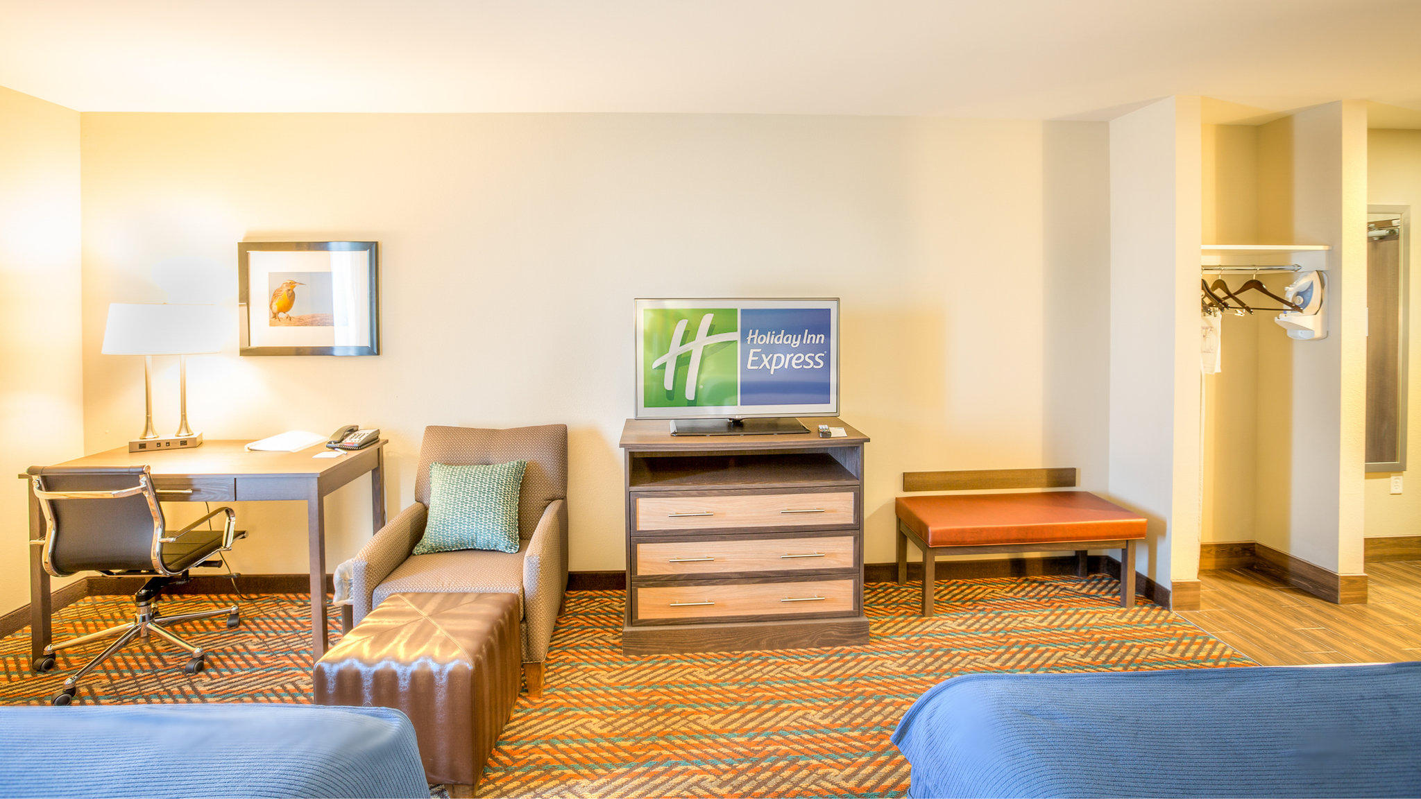 Holiday Inn Express Wichita South Photo