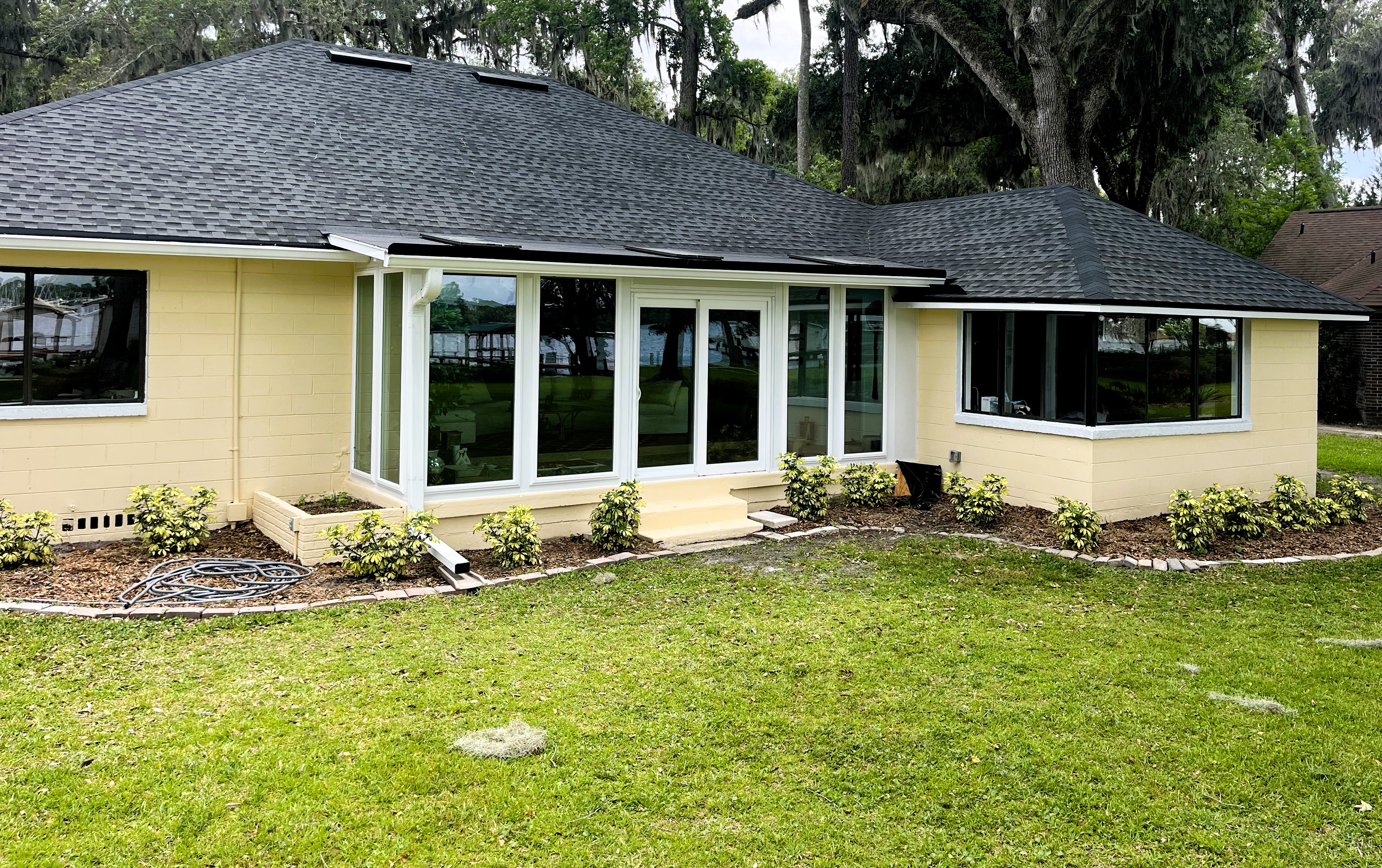 David Wesley's Patio Rooms Image