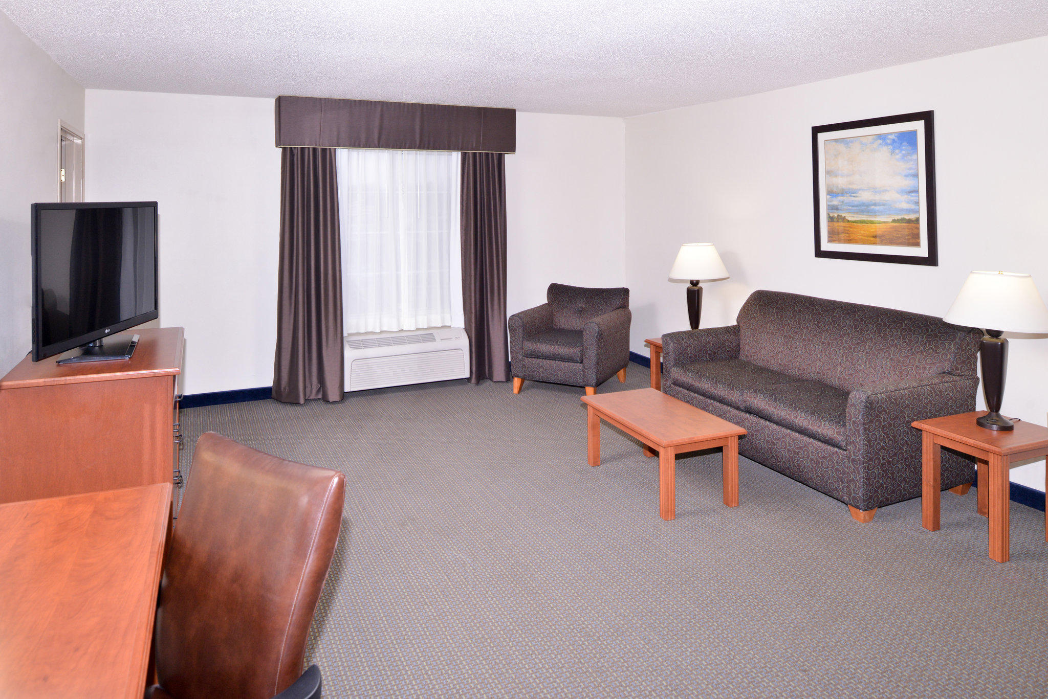 Holiday Inn Express & Suites Sioux Falls at Empire Mall Photo