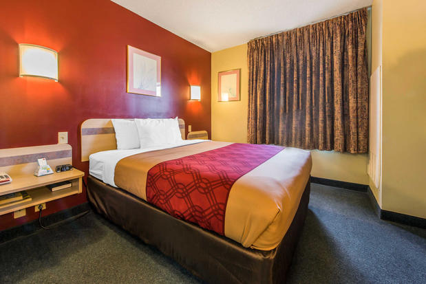 Images Econo Lodge
