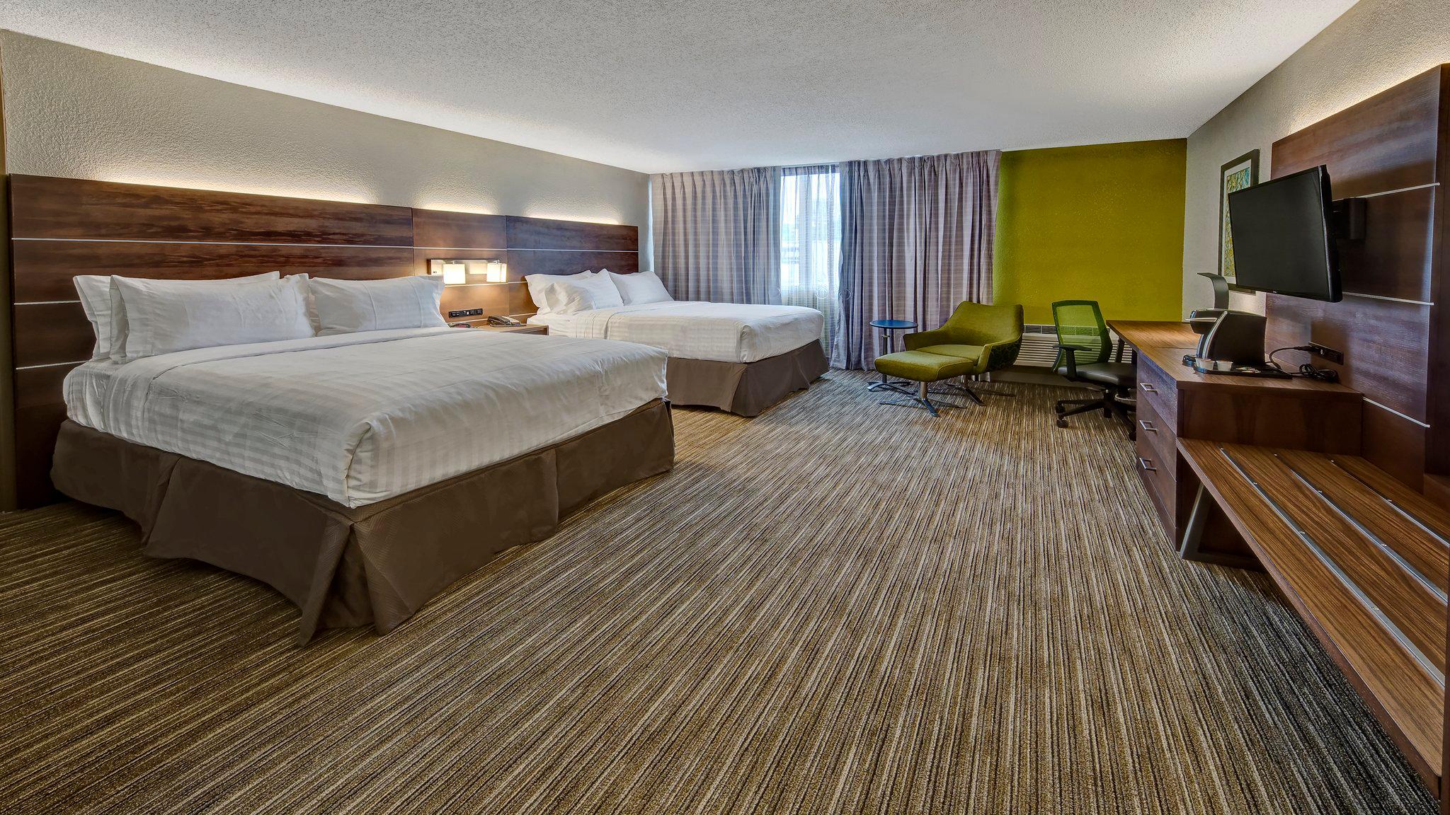 Holiday Inn Express Louisville Airport Expo Center Photo