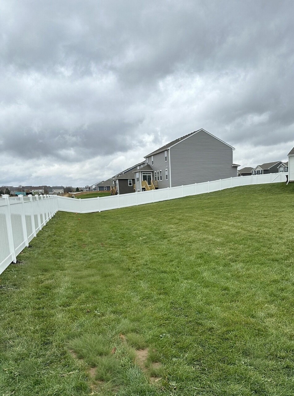 Top Rail Fence Naperville Image