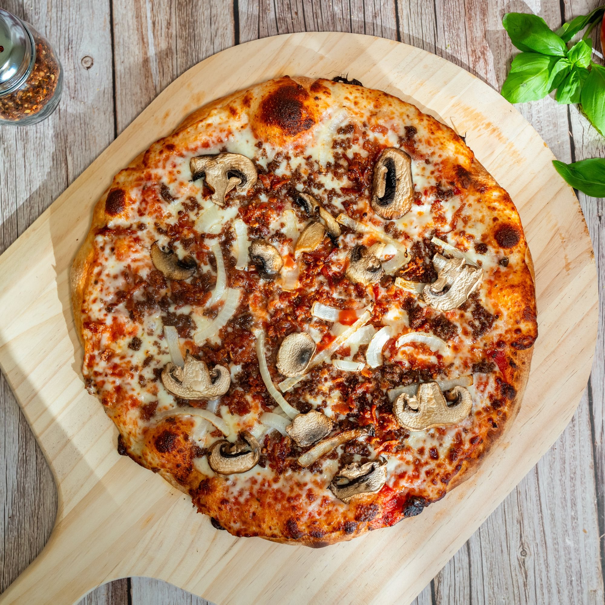 Bacon Cheeseburger Pizza