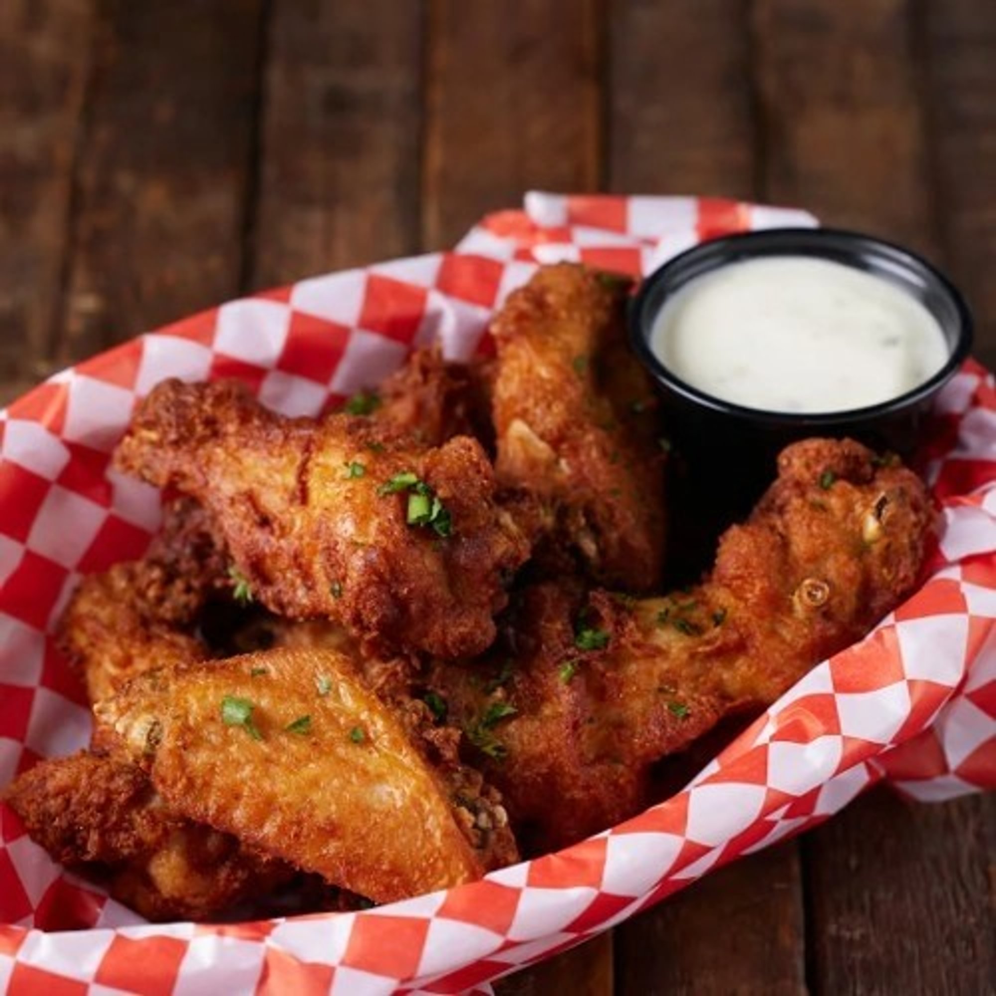 Chicken Wings (7) with Fries