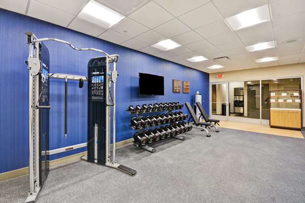 Images Homewood Suites by Hilton Warren Detroit