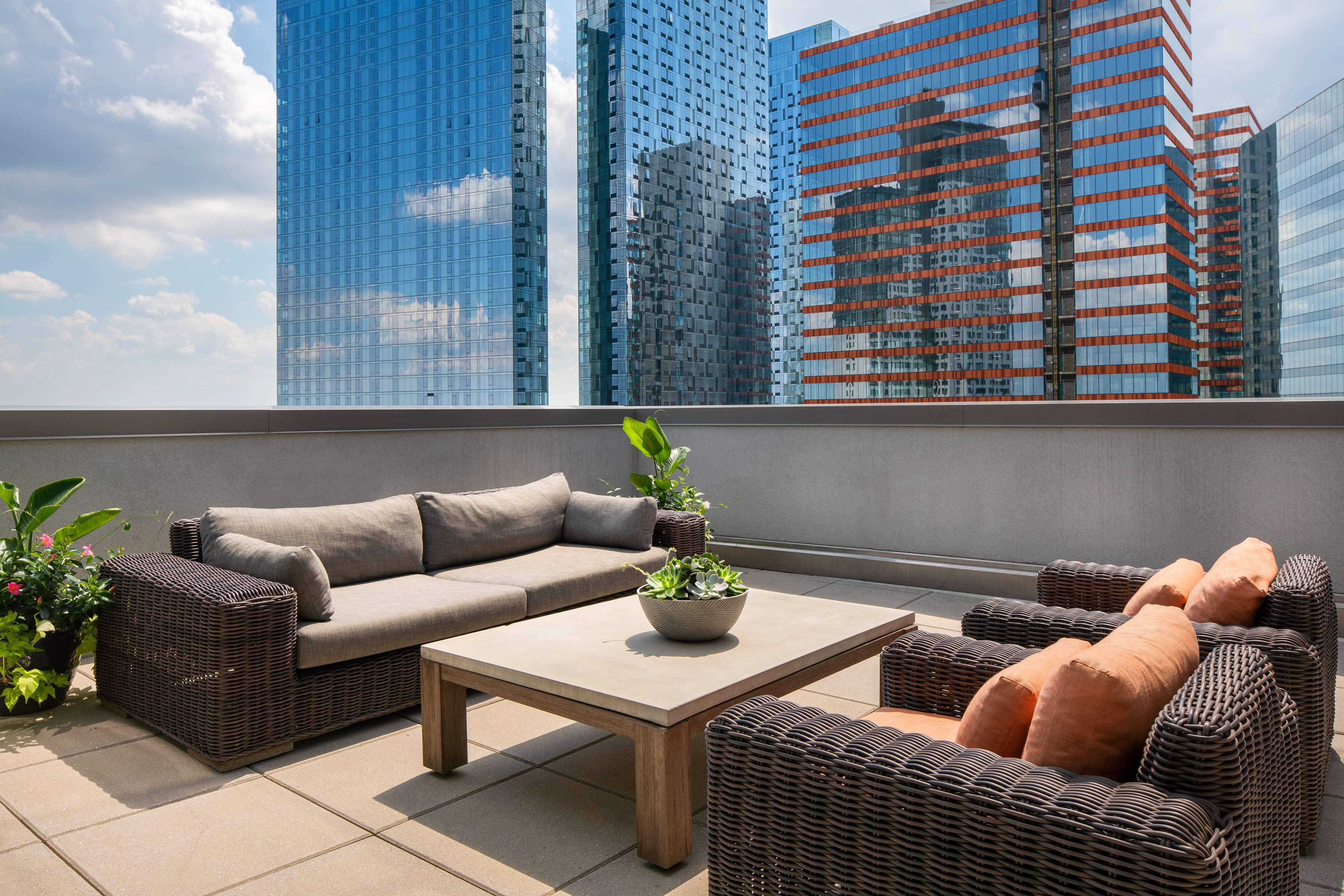 Hilton Garden Inn Long Island City New York Photo