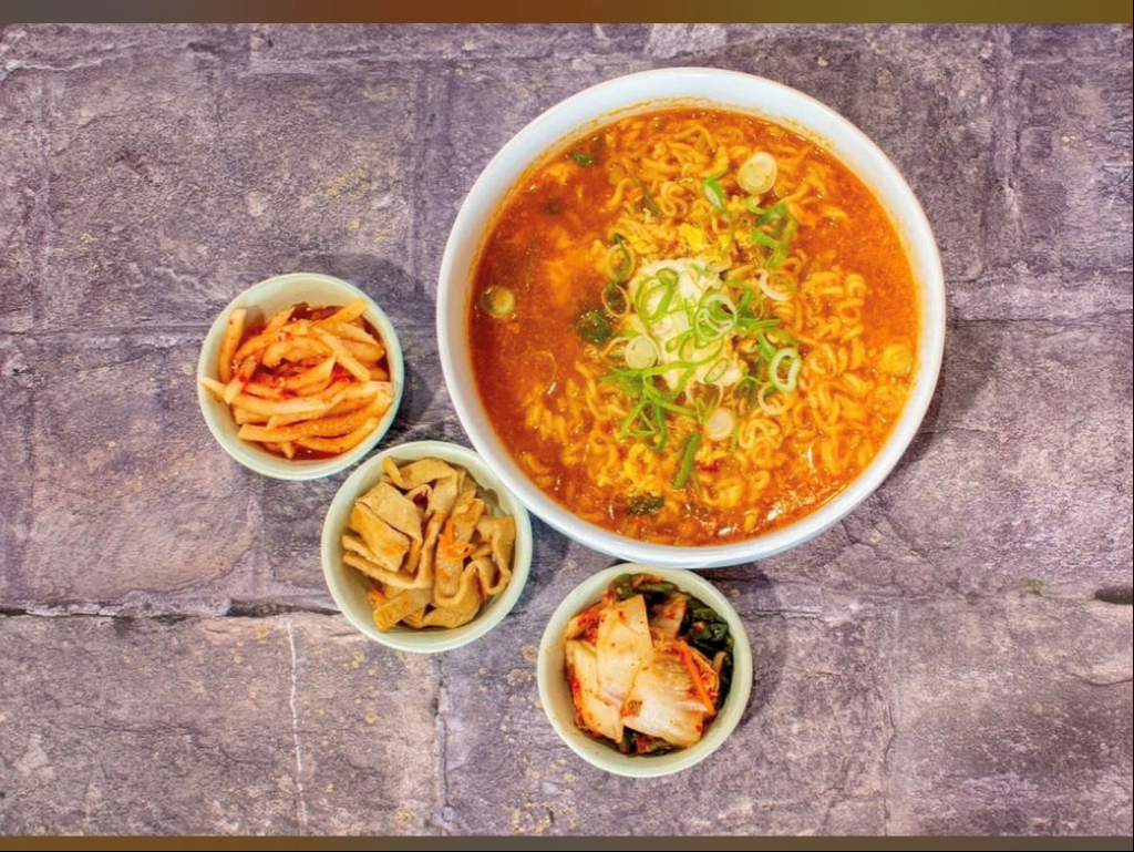 BEEF SHIN RAMEN