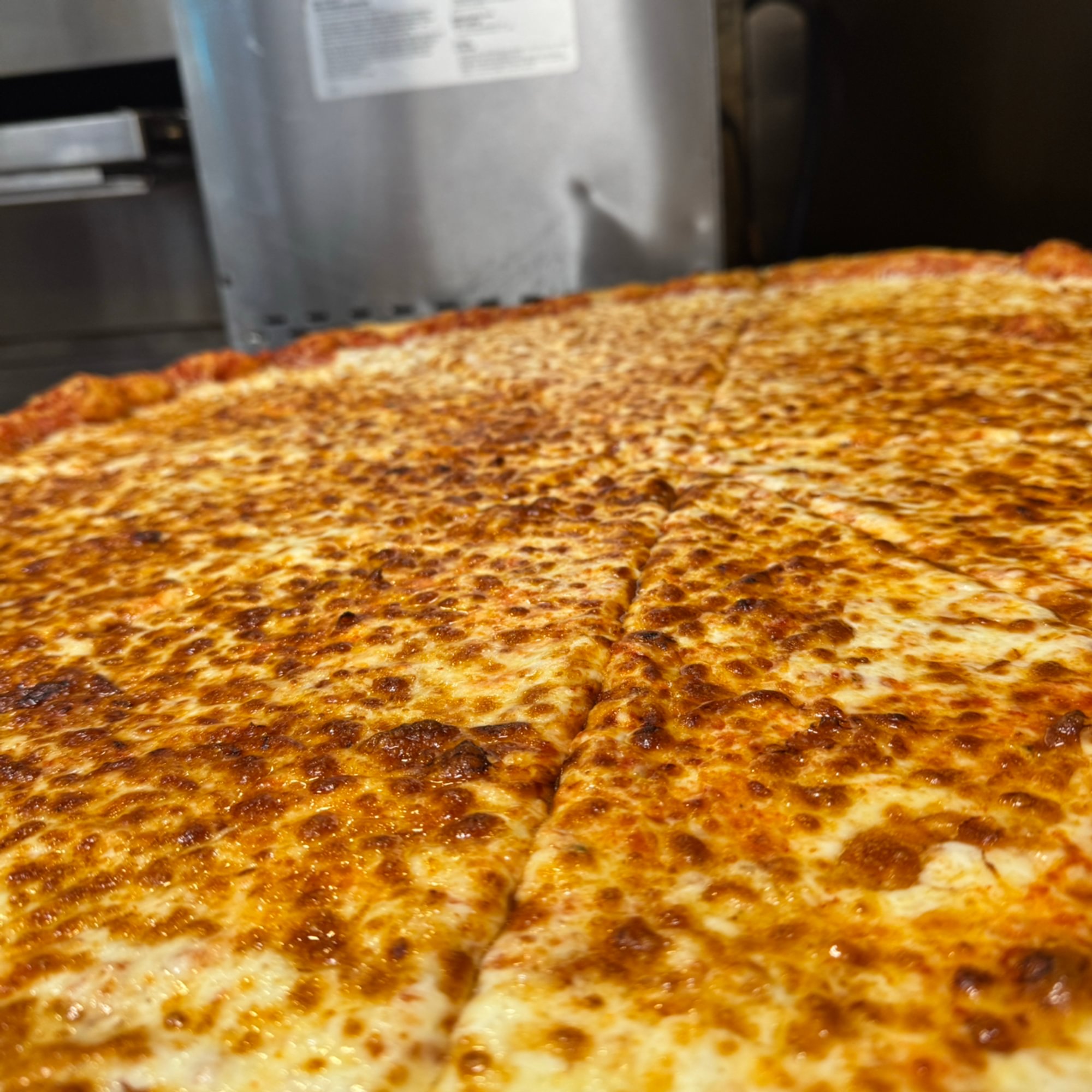 Ul-Tra 32" Cheese Pizza 10 + 1 free
