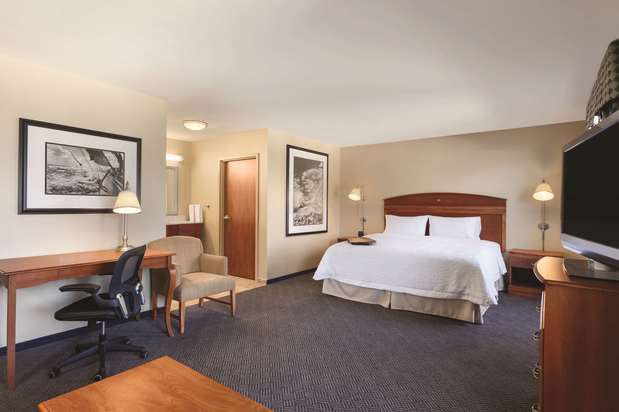 Images Hampton Inn & Suites Mystic