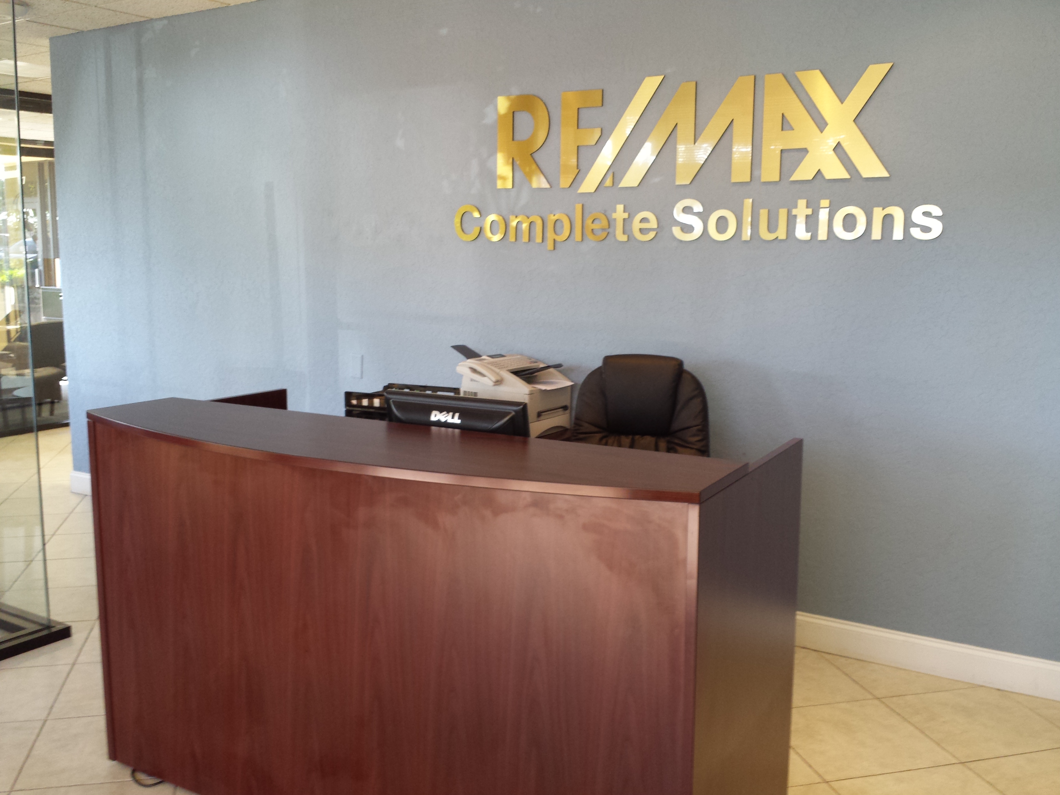 RE/MAX Complete Solutions Photo