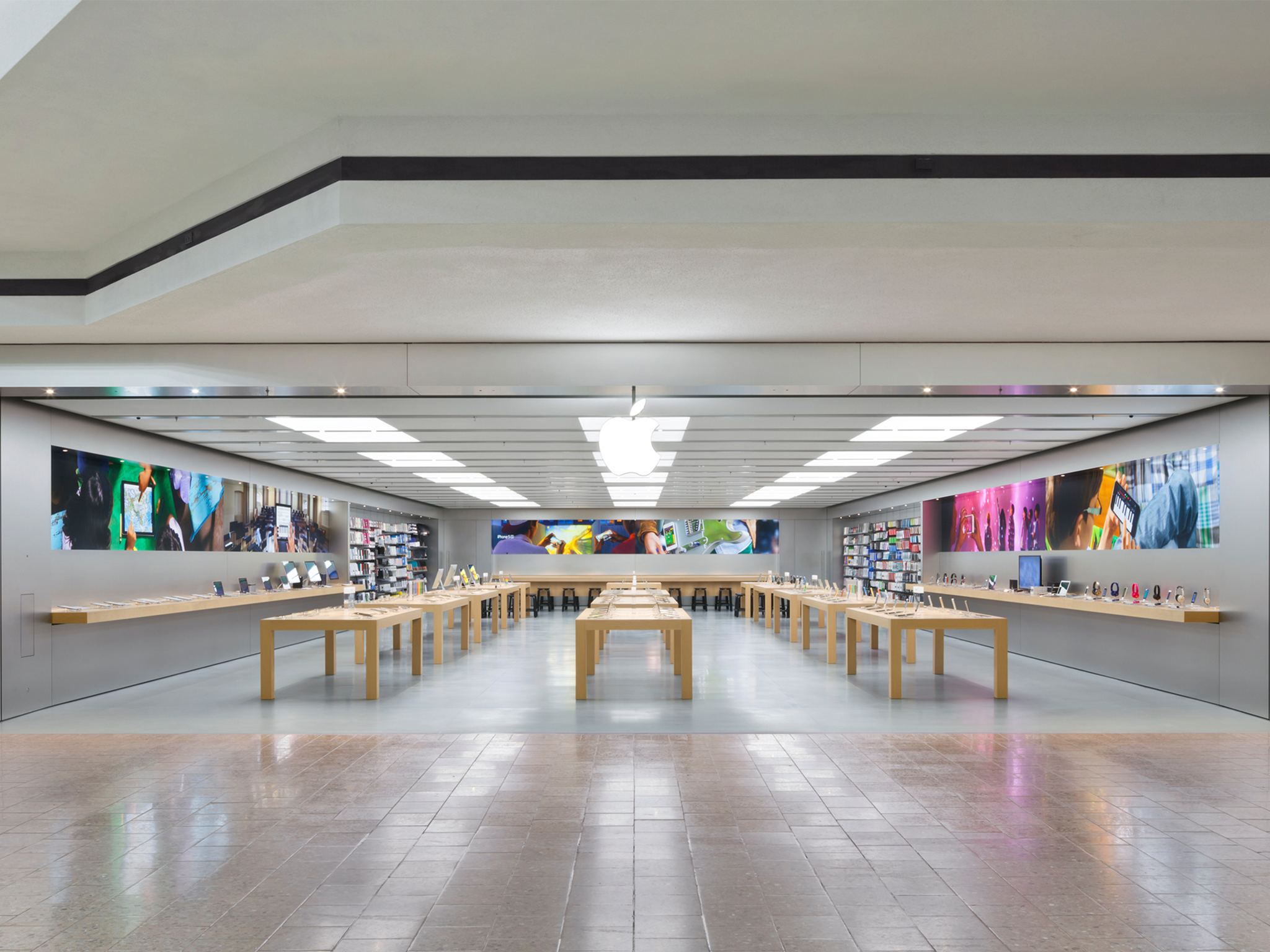 Apple Westfarms 500 Westfarms Mall Farmington, CT Electronic Equipment