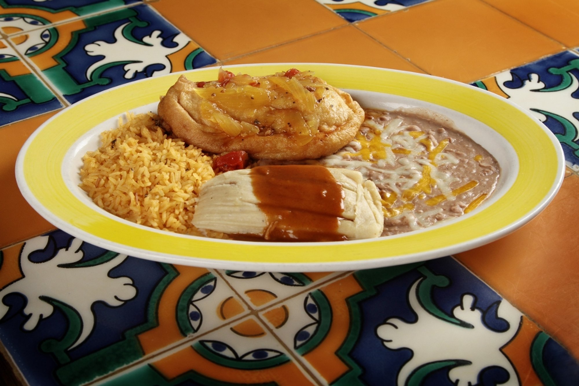 L-CHILE RELLENO & TAMAL