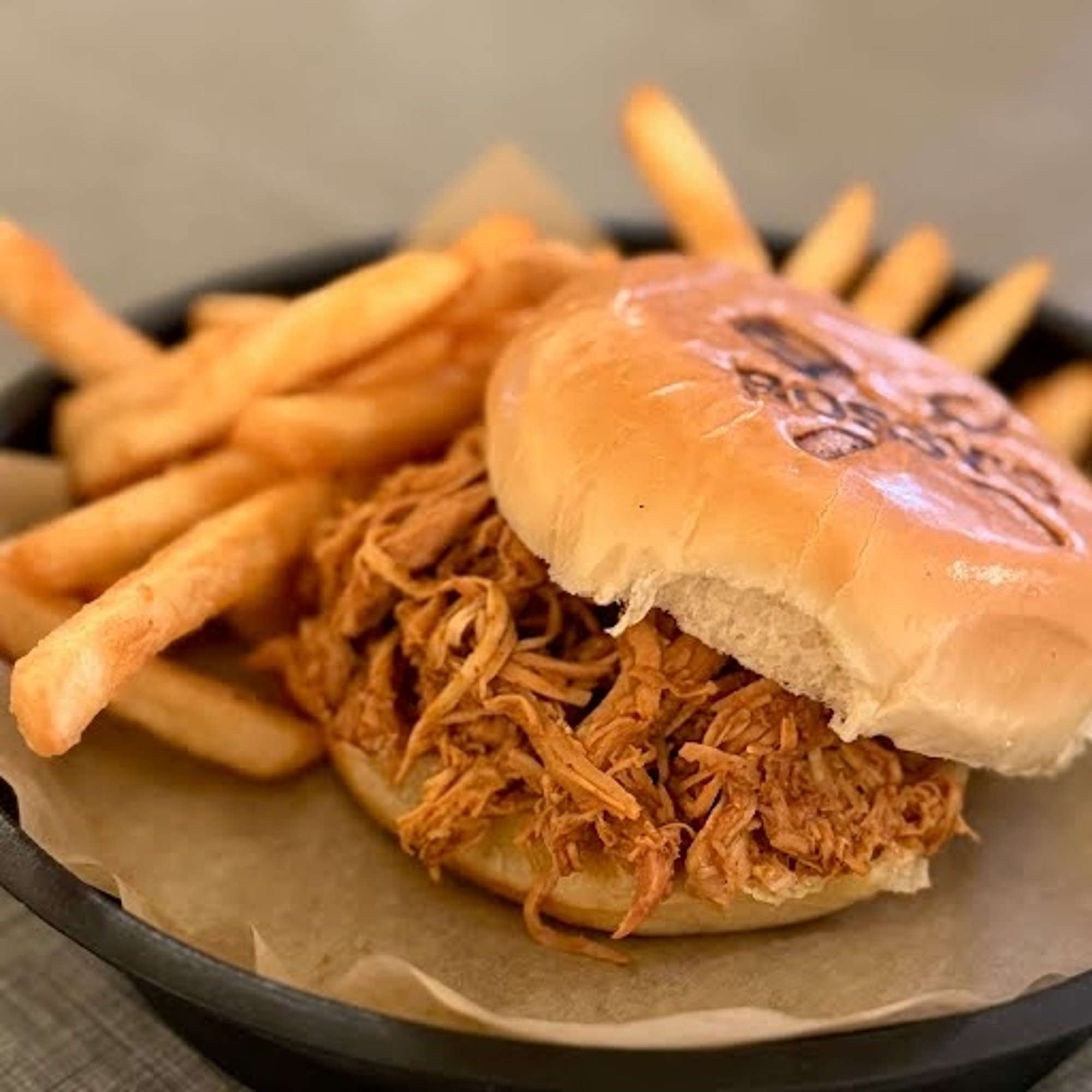 Pulled Chicken Sammich