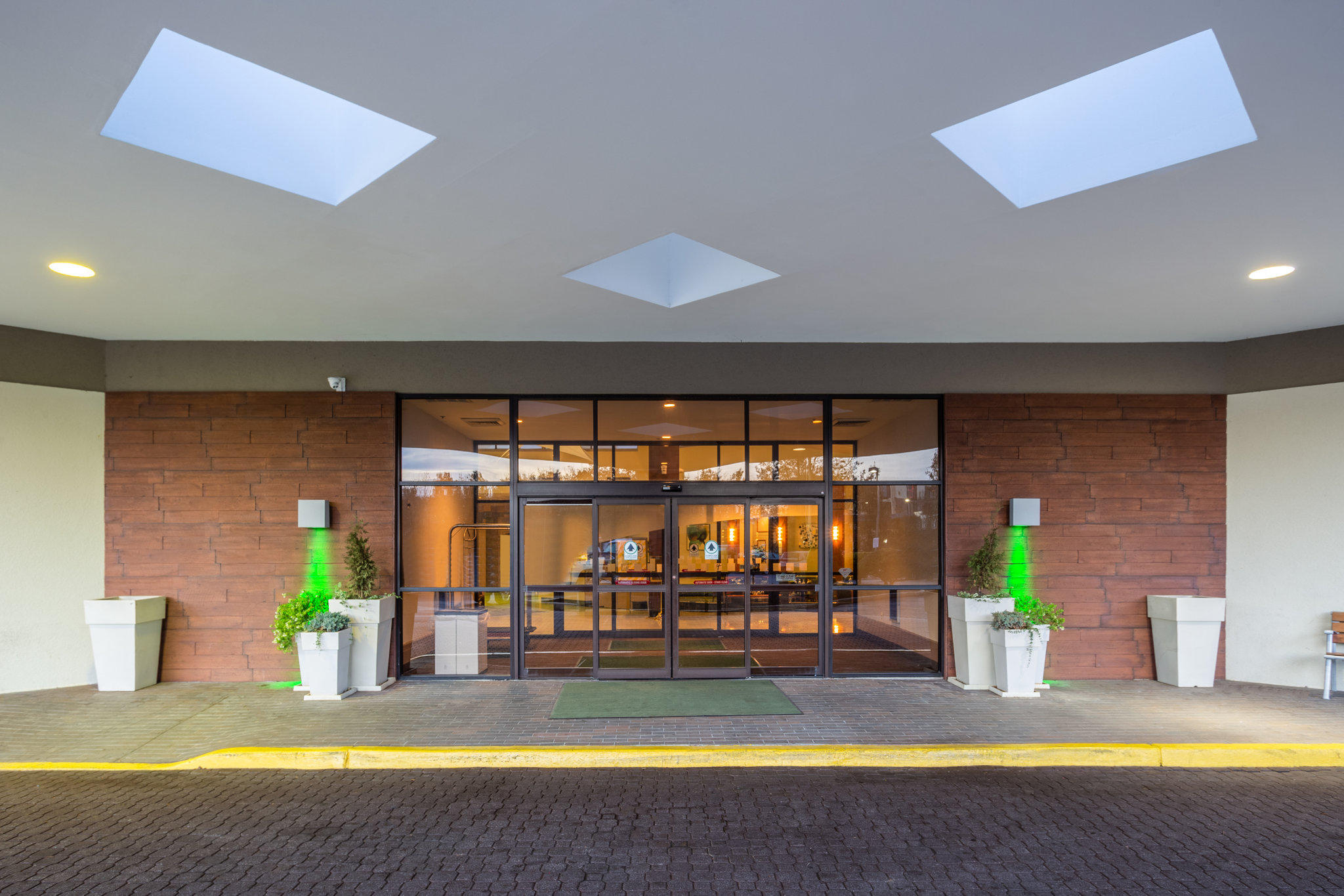 Holiday Inn Philadelphia South-Swedesboro Photo