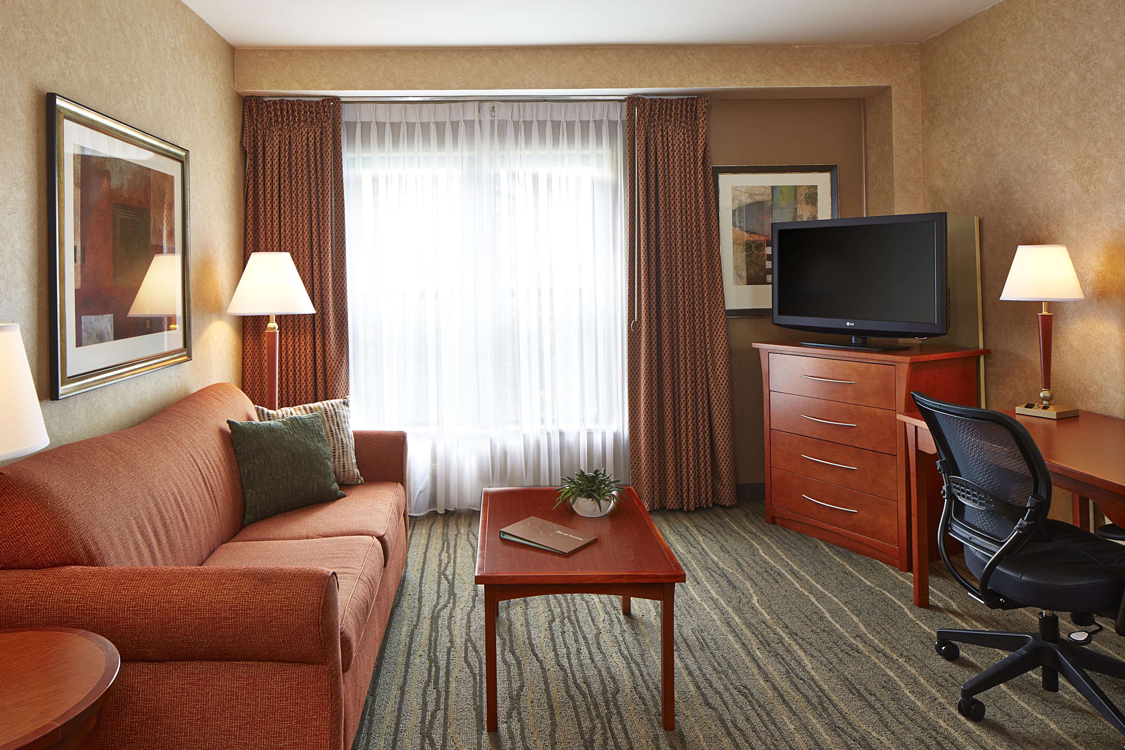 Homewood Suites by Hilton Chicago-Lincolnshire Photo
