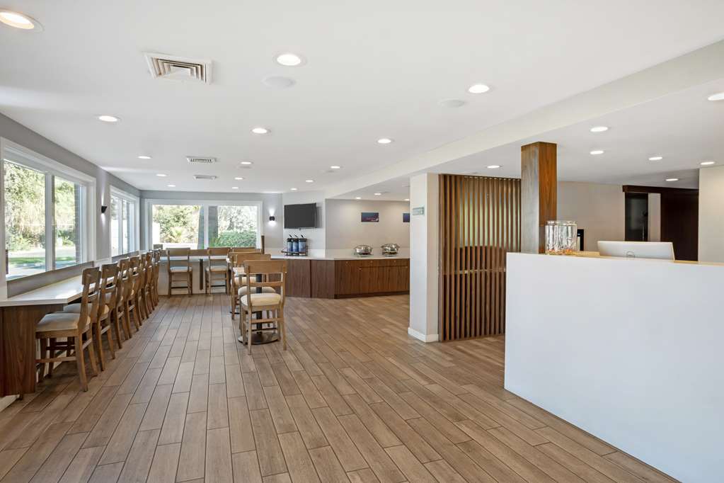 Best Western Shadow Inn Image