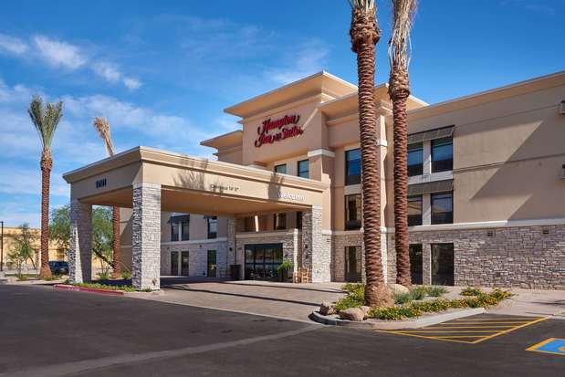 Images Hampton Inn & Suites Phoenix/Scottsdale on Shea Boulevard