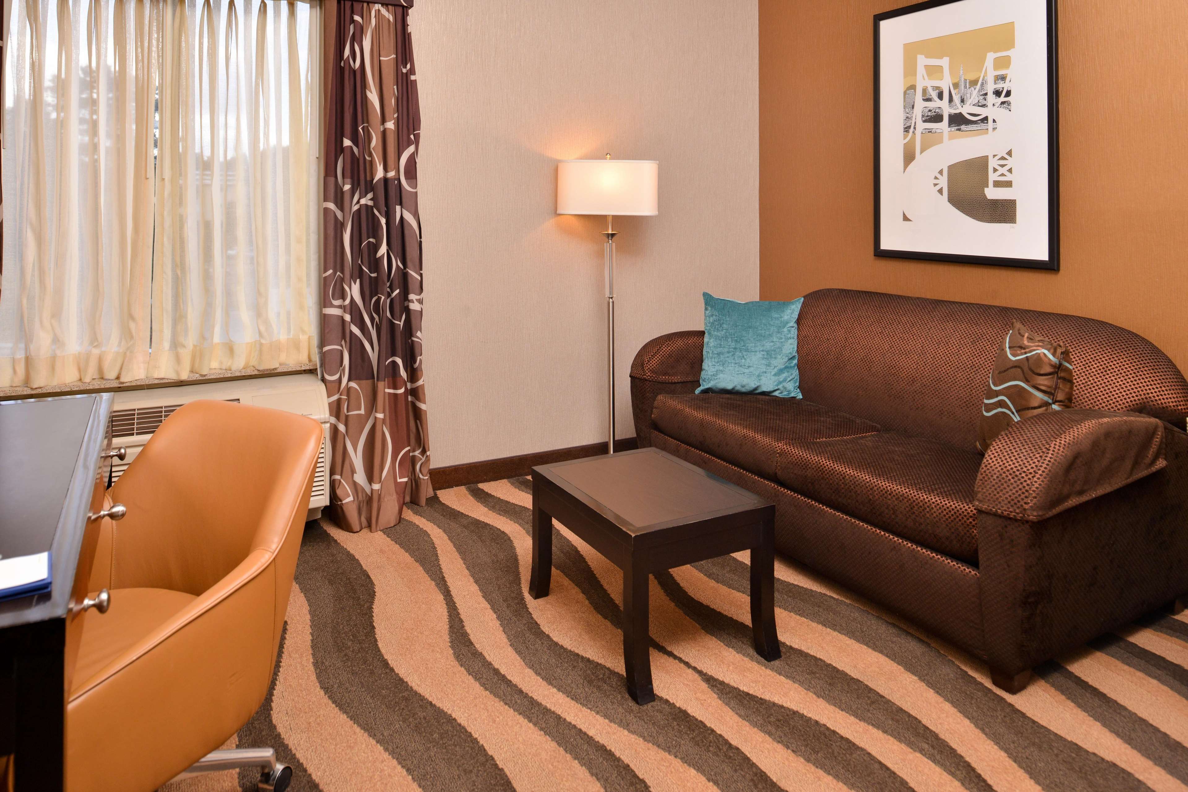 Hampton Inn San Francisco-Daly City Photo