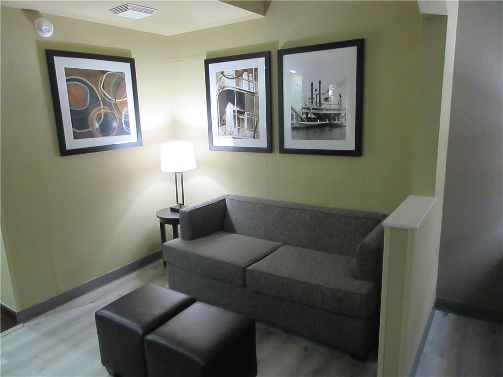 Best Western Kenner Image