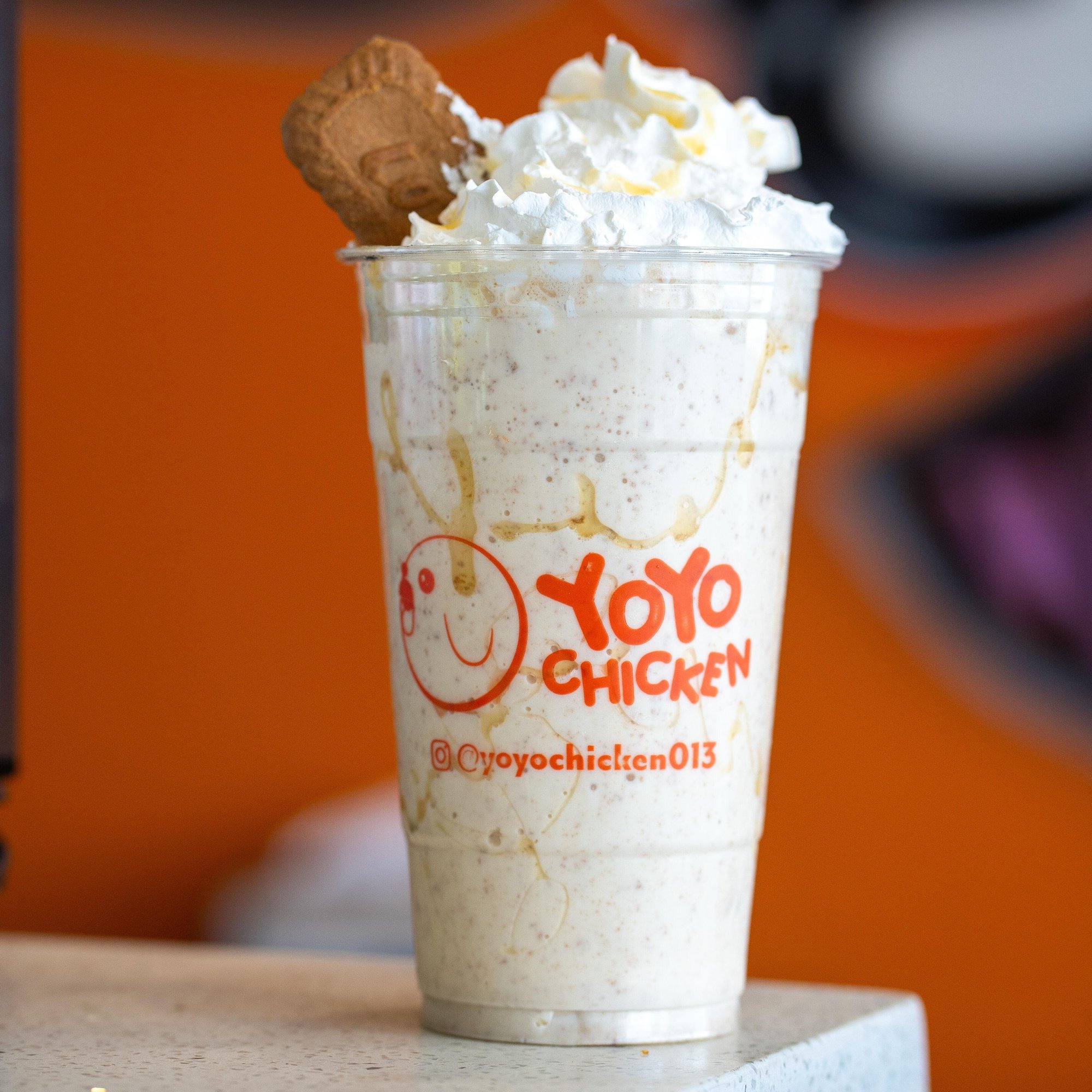 Lotus Biscuit Milkshake Medium