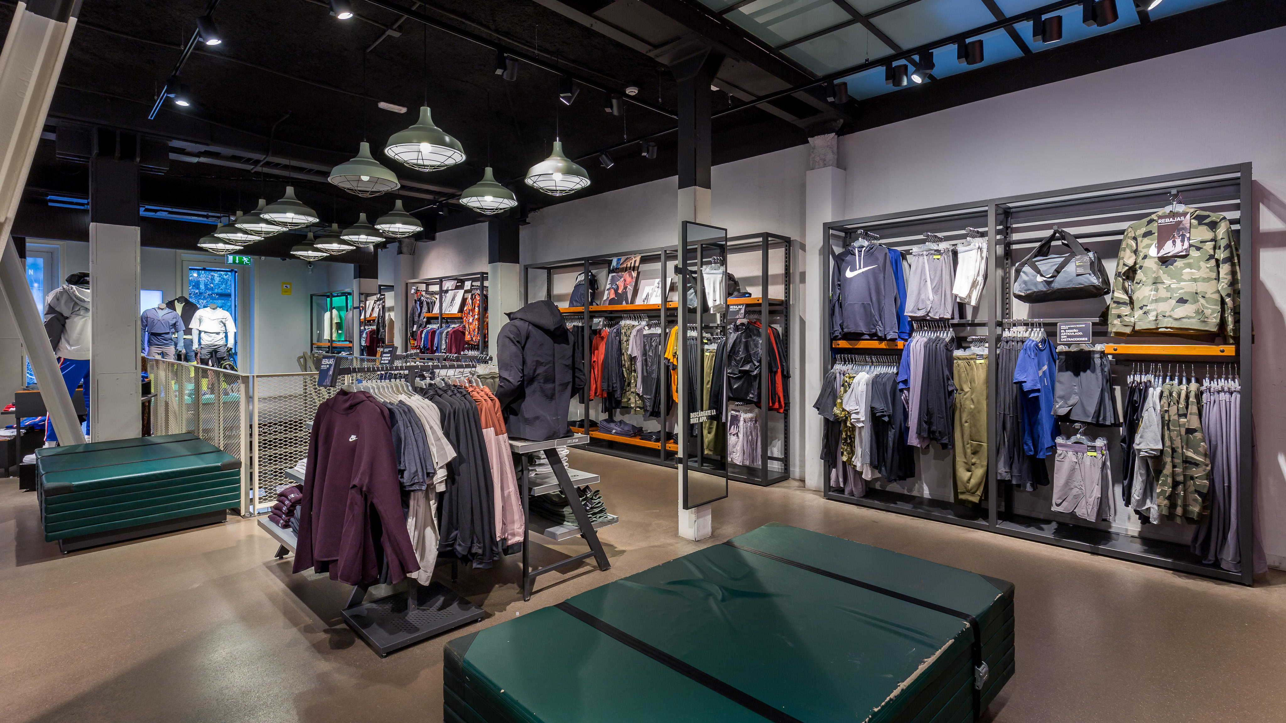 Images Nike Store Serrano