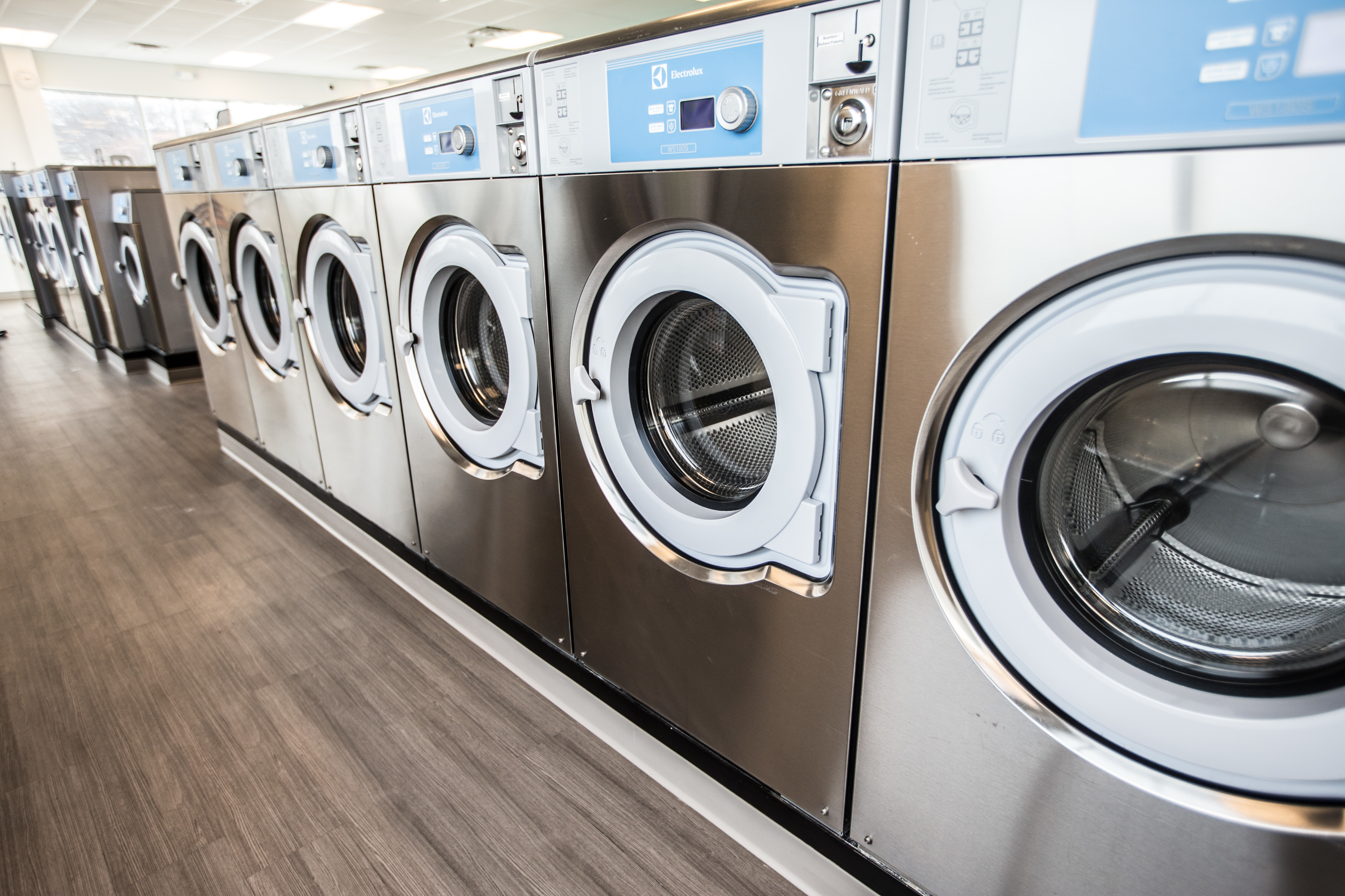 locksmith coin laundry near me