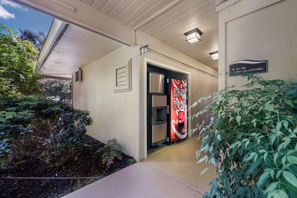 Best Western Danville Sycamore Inn Image