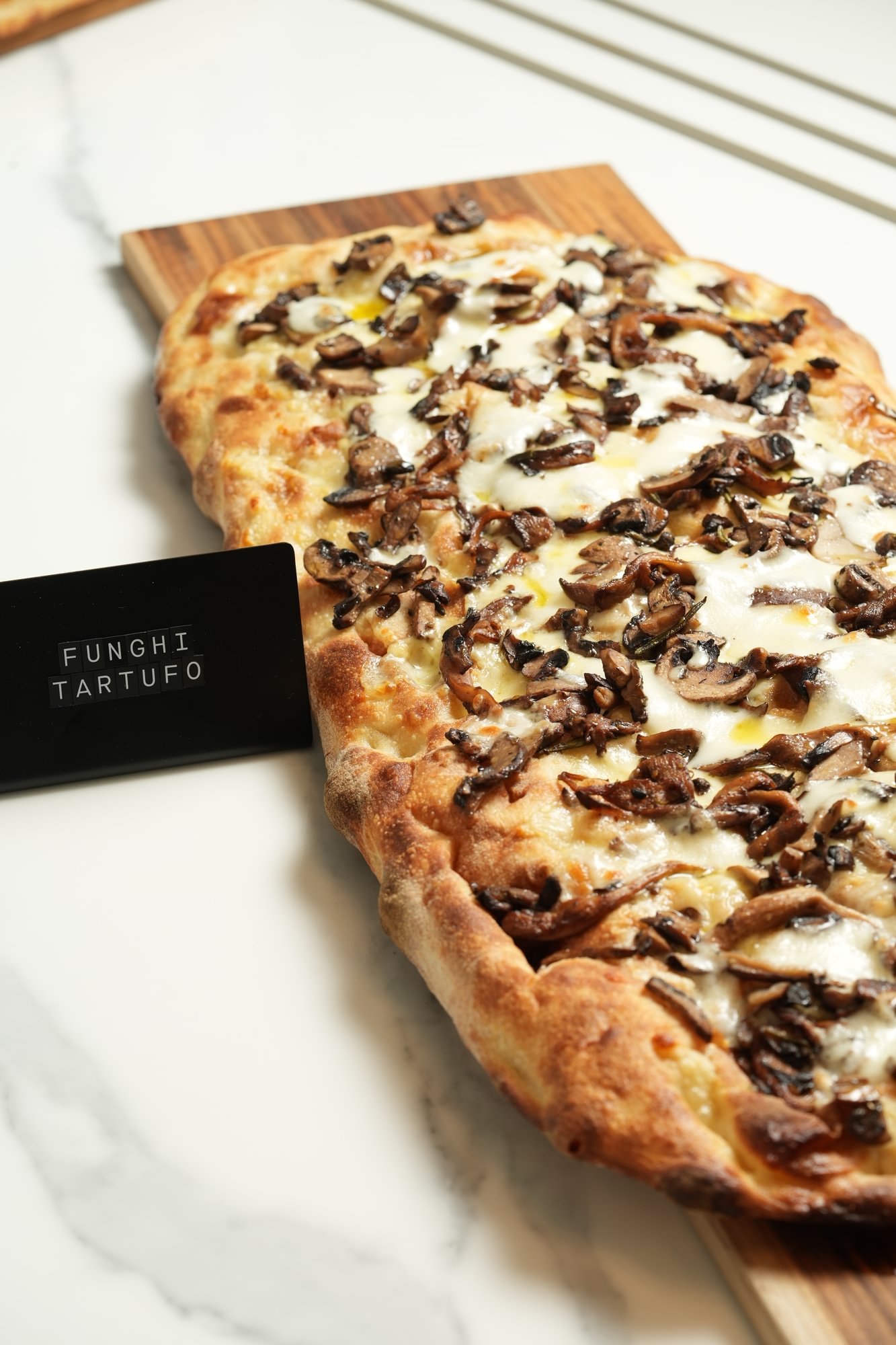 Funghi al Tartufo Pizza