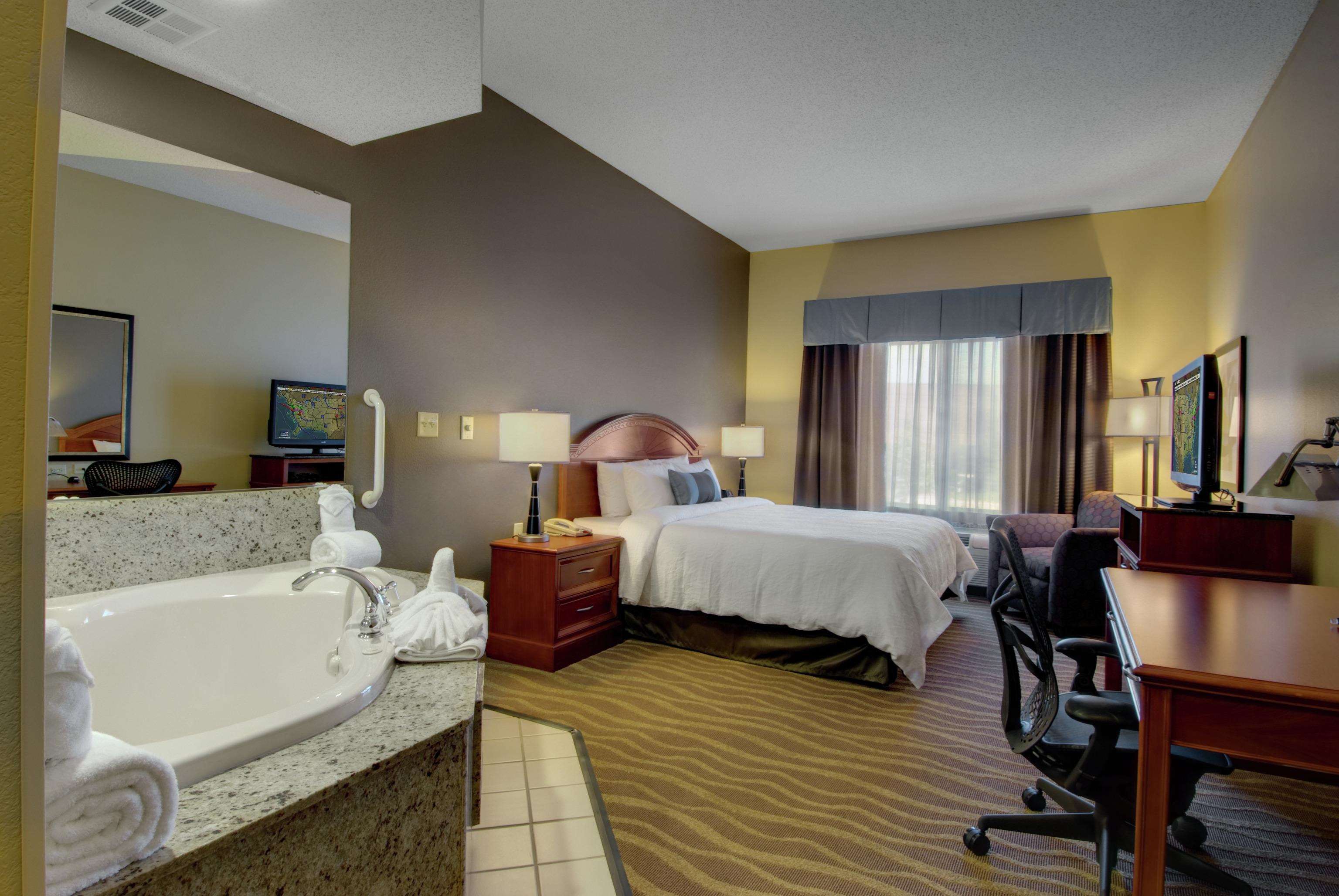 Hilton Garden Inn Minneapolis / Maple Grove Photo