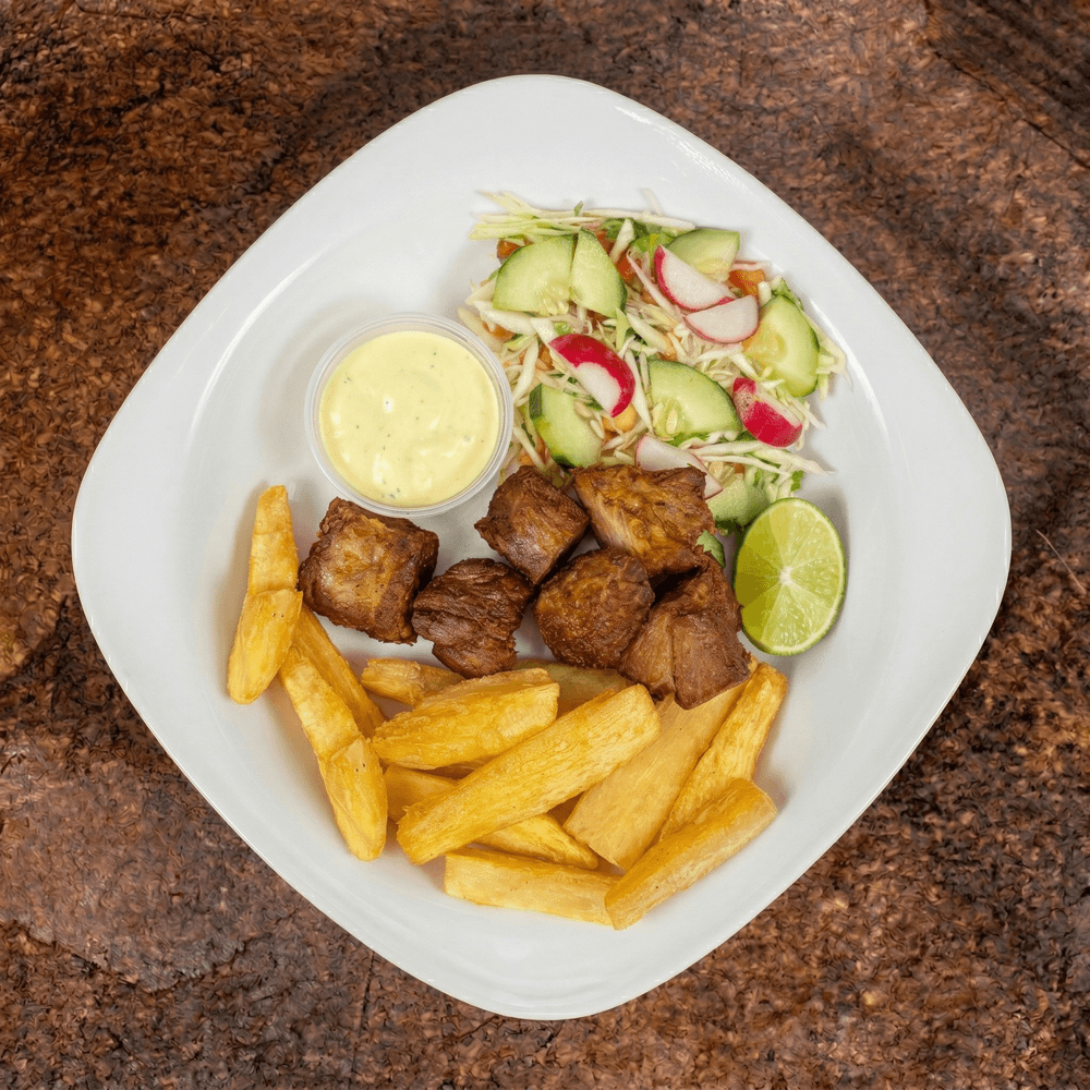 Yuca Con Chicharrón
