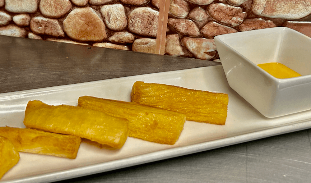 Yuca a La Huancaina