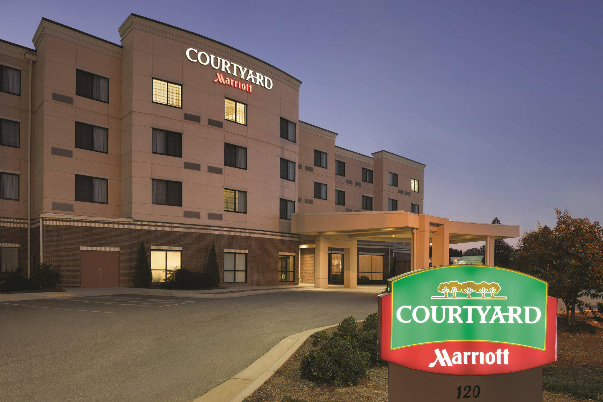 Courtyard by Marriott Salisbury Photo